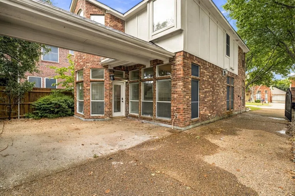 11124 Oliver Lane