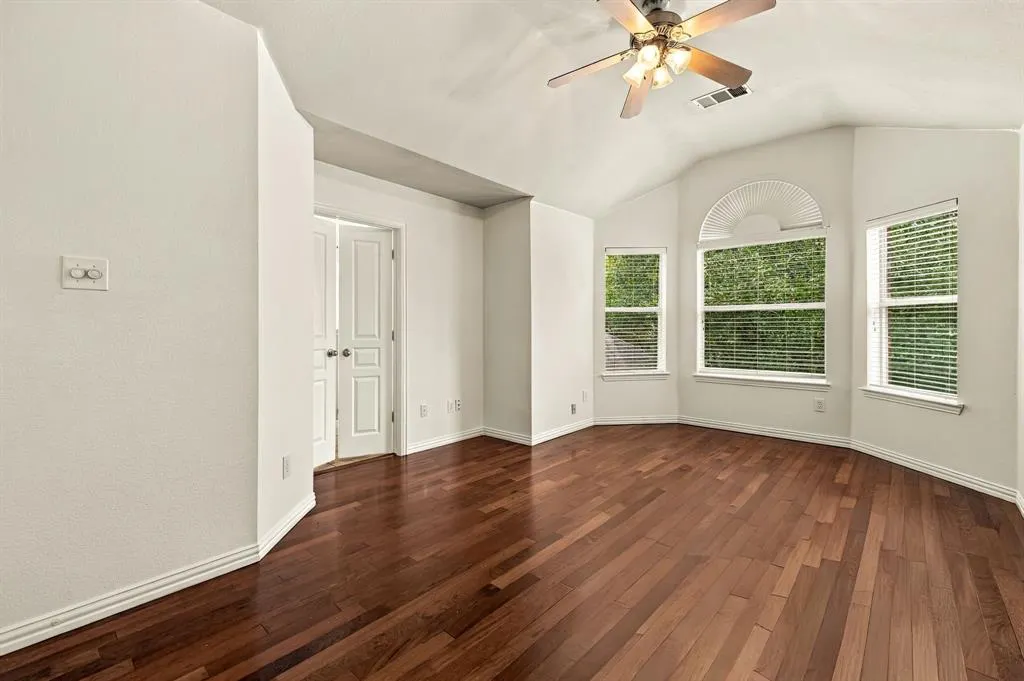 11124 Oliver Lane