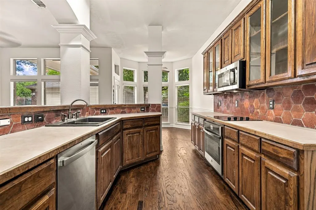 11124 Oliver Lane