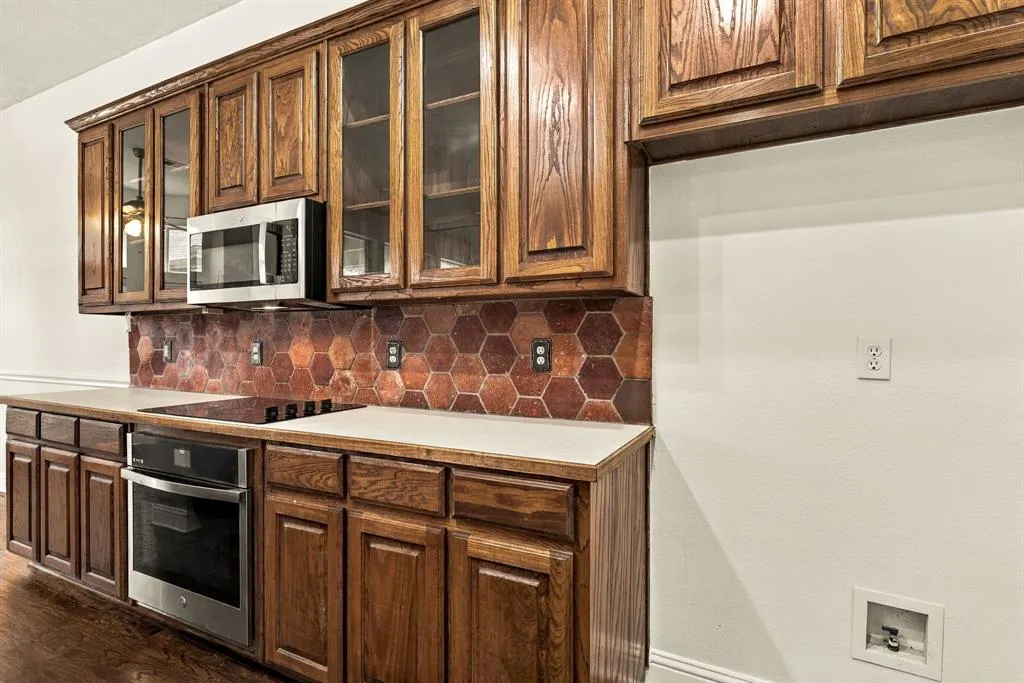 11124 Oliver Lane