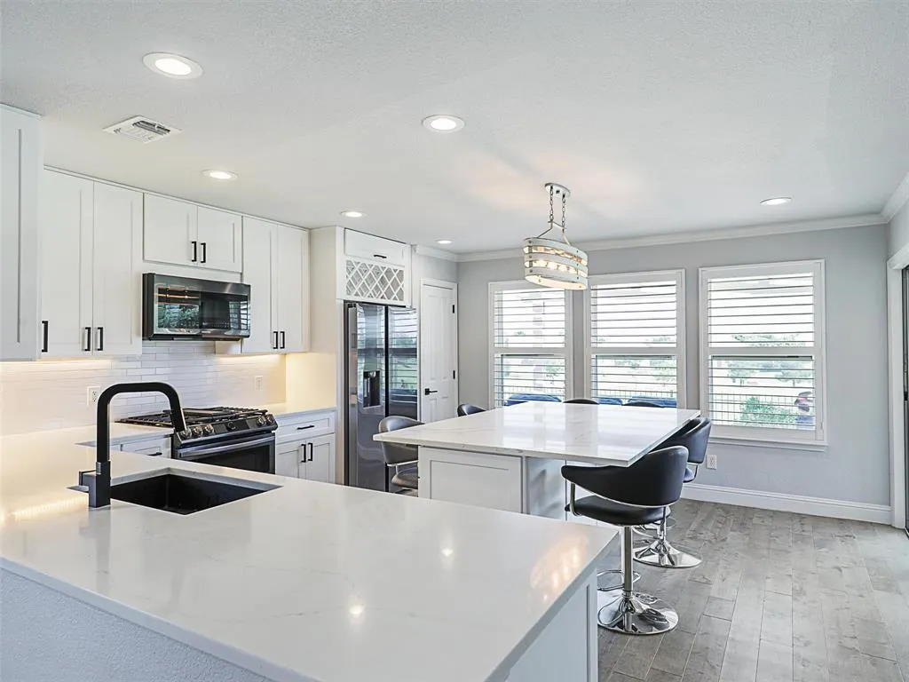 7470 Birmingham Forest Drive