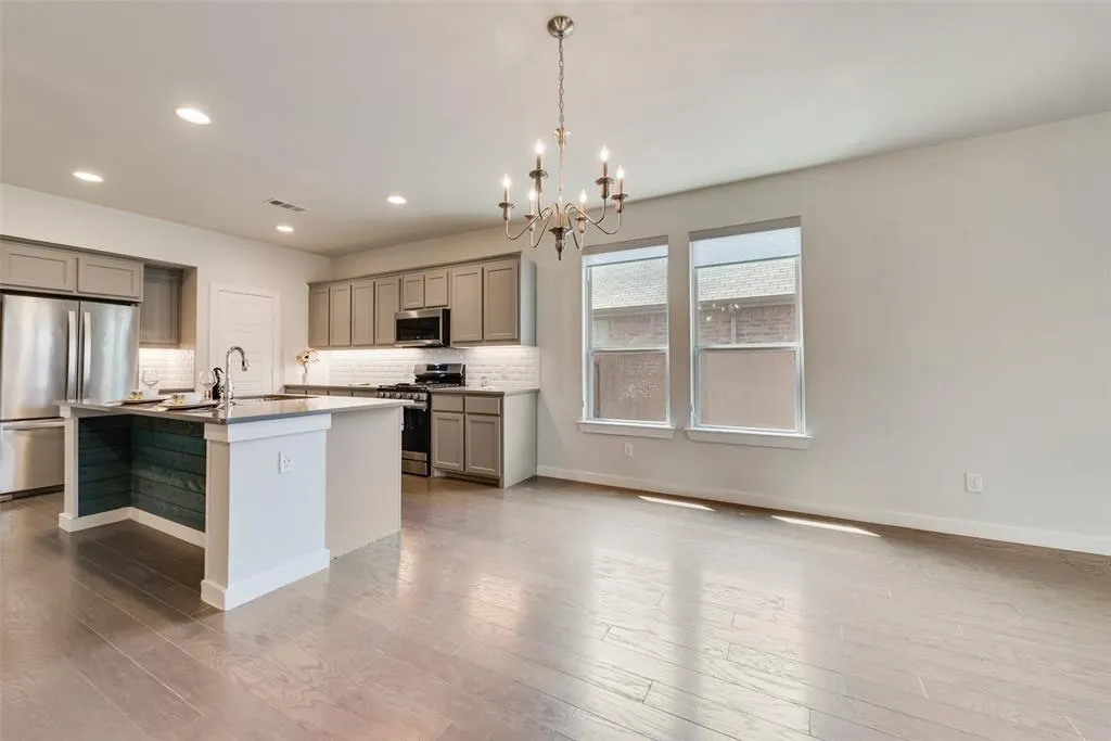 1617 Spoonbill Drive