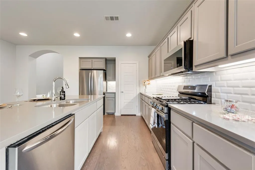 1617 Spoonbill Drive