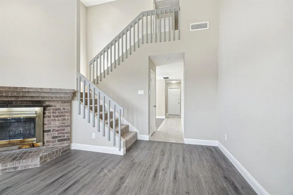 1229 Old Barn Lane