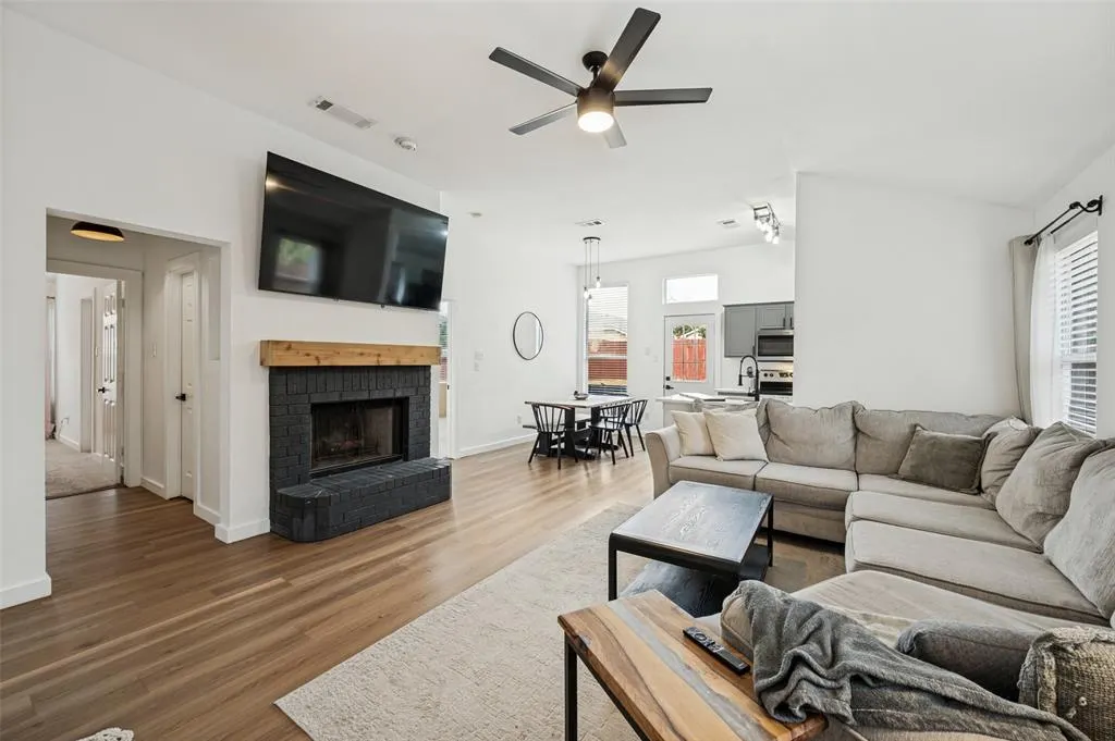 1063 Port Sullivan Drive