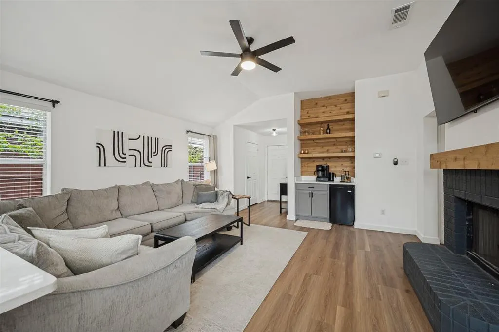 1063 Port Sullivan Drive