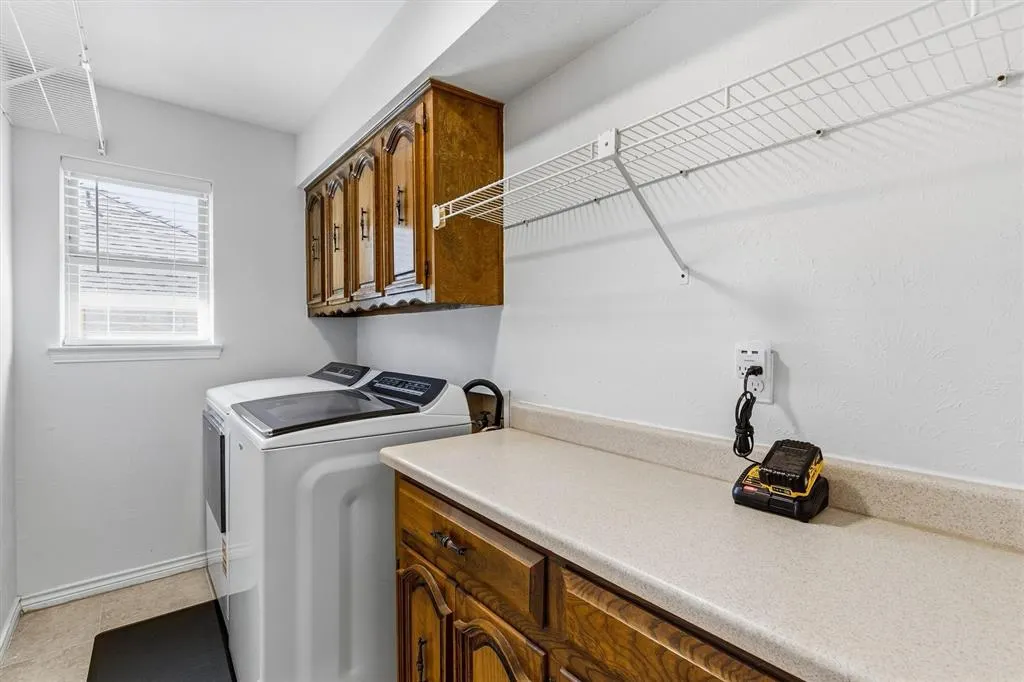 2904 Foxboro Drive