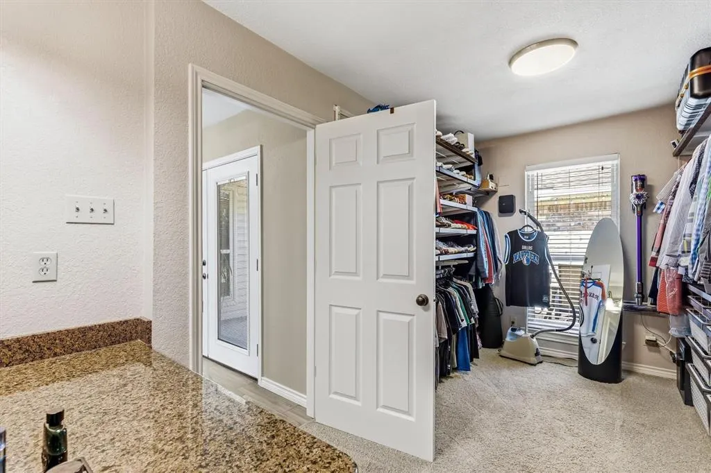 2904 Foxboro Drive