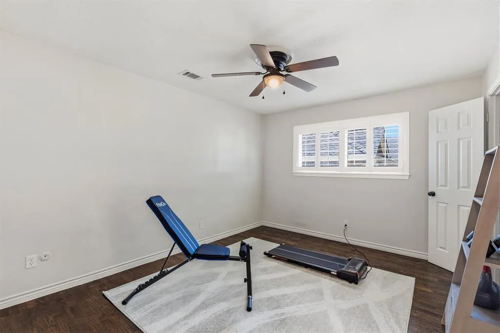 2904 Foxboro Drive