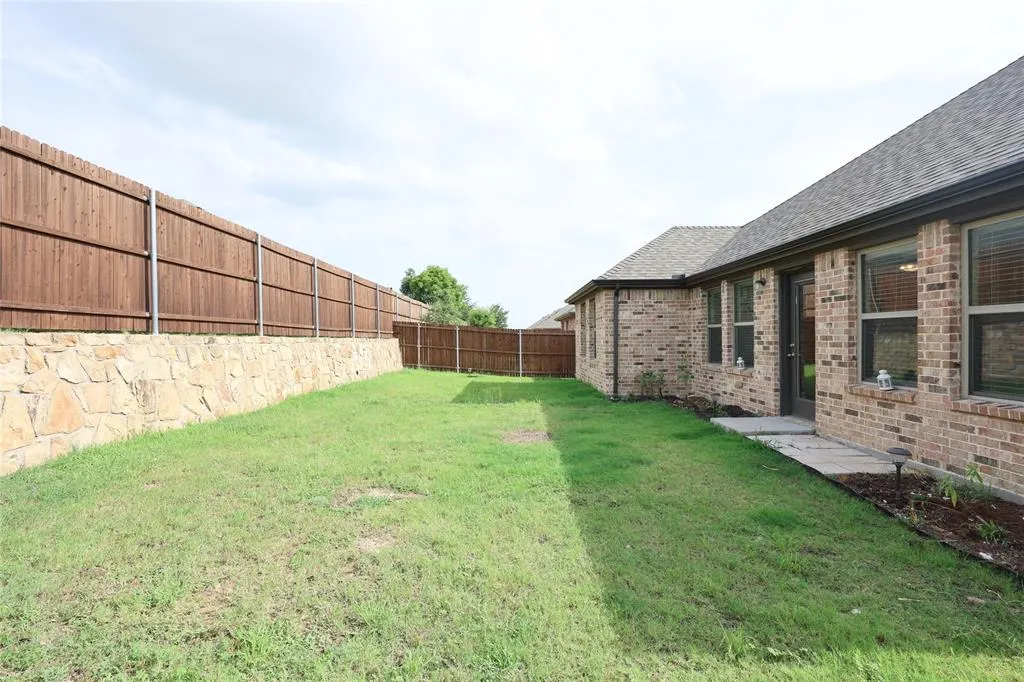 4012 Mockingbird Lane