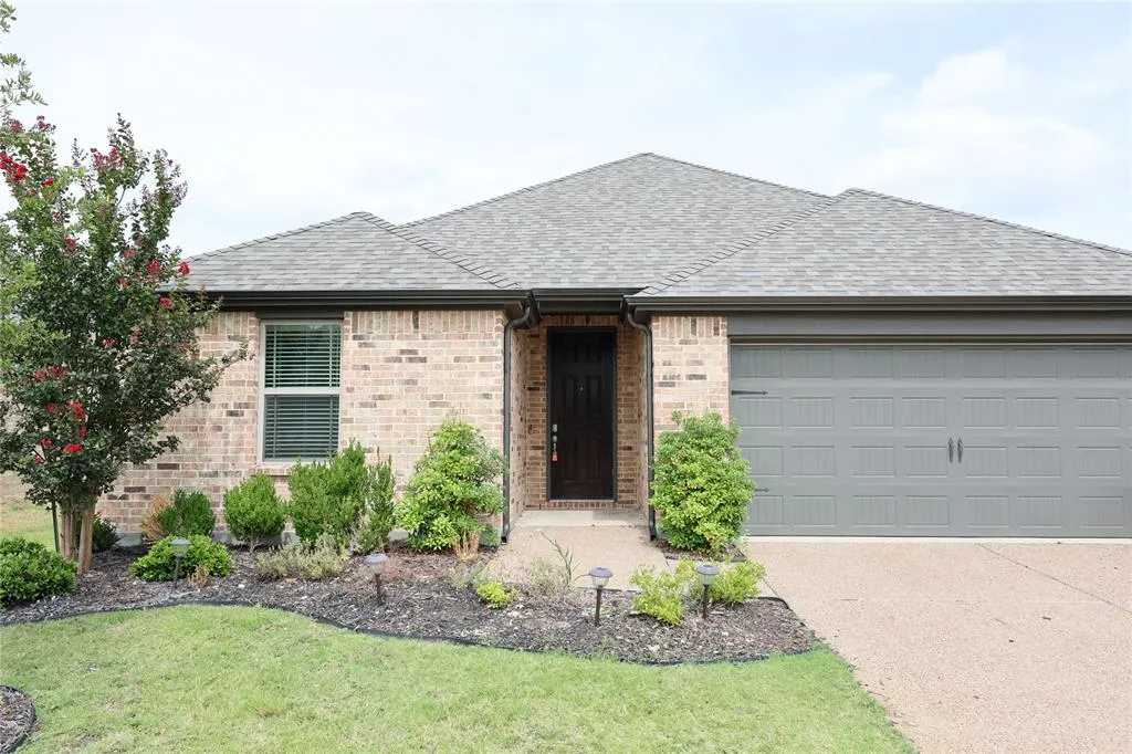 4012 Mockingbird Lane