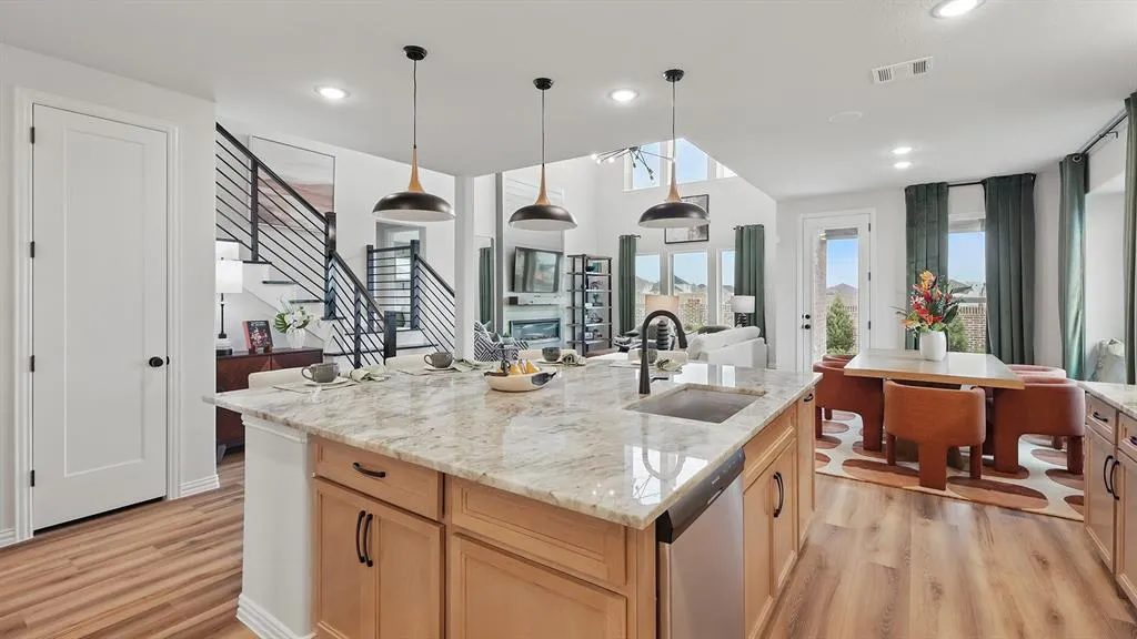 1316 Huntington Drive