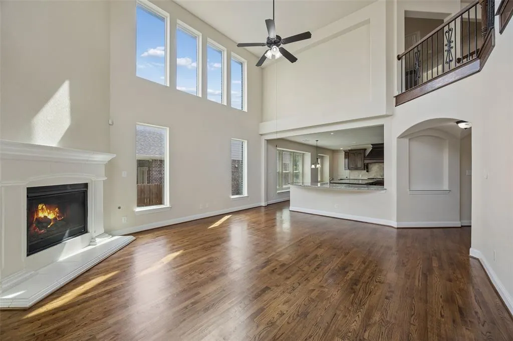 3537 Acropolis Way