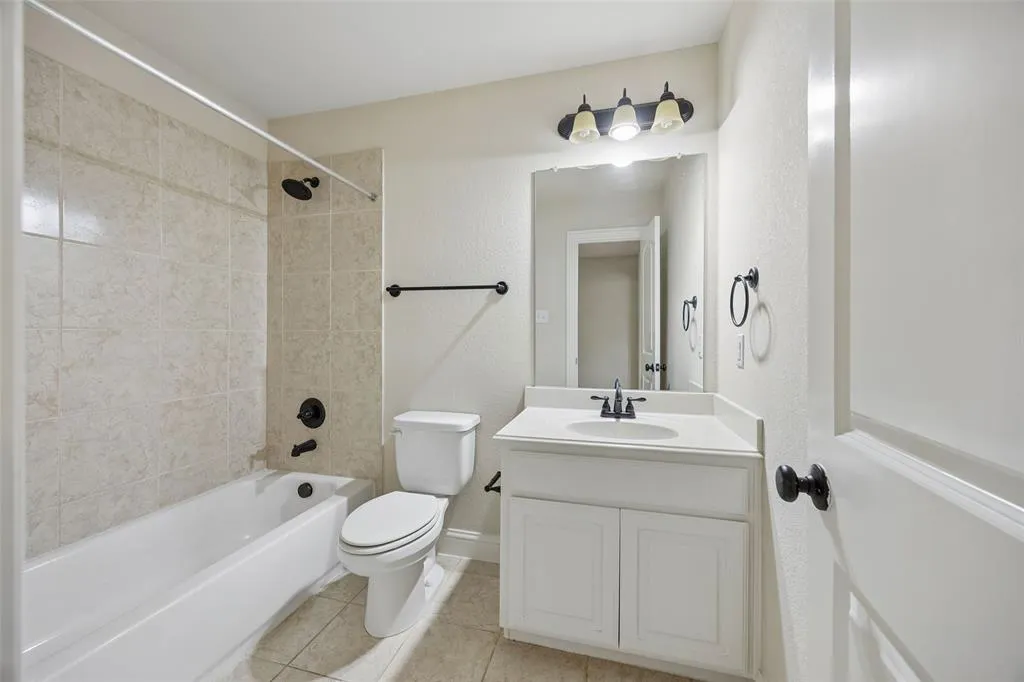 3537 Acropolis Way