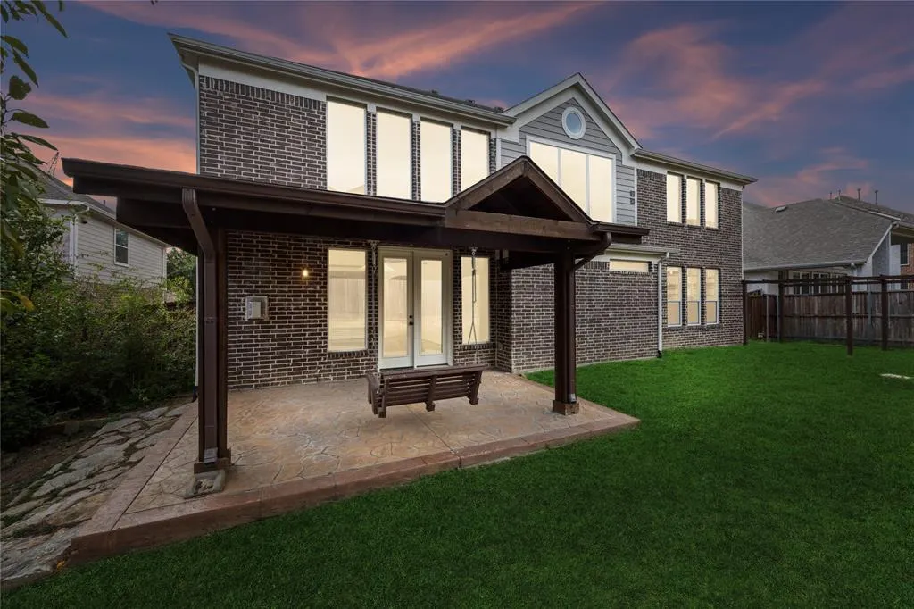3537 Acropolis Way