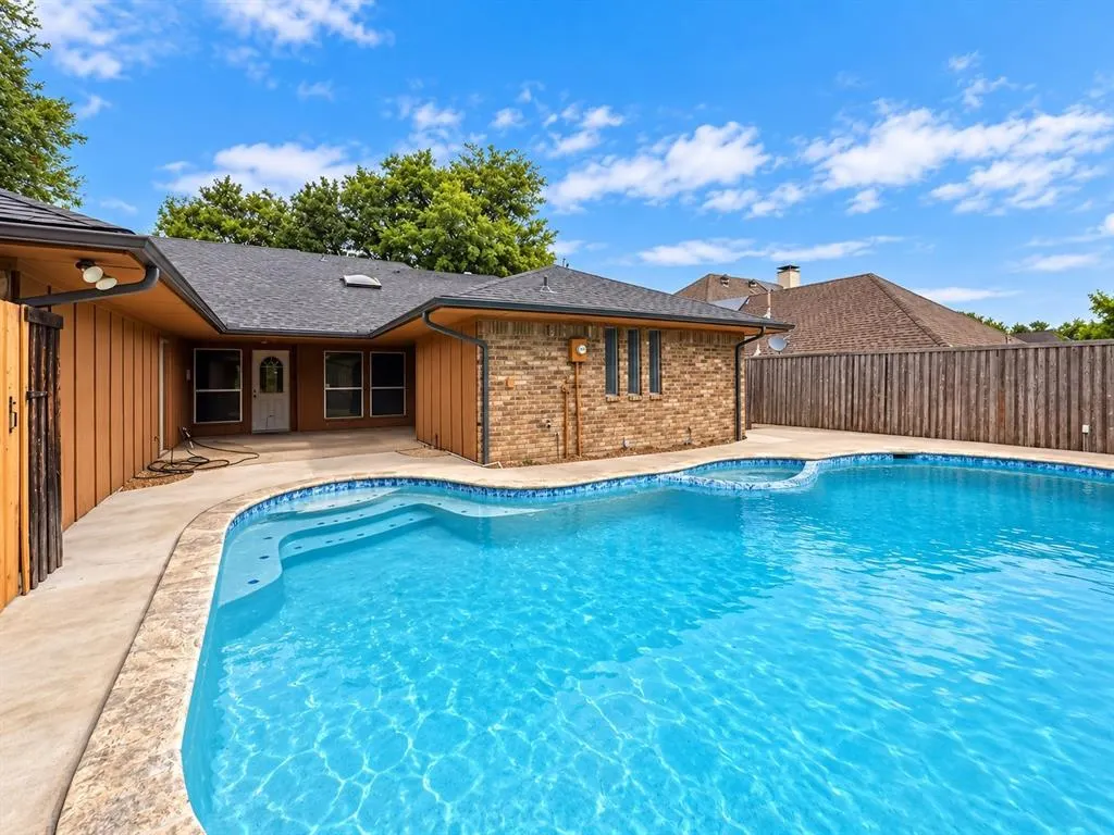 3620 Teakwood Lane