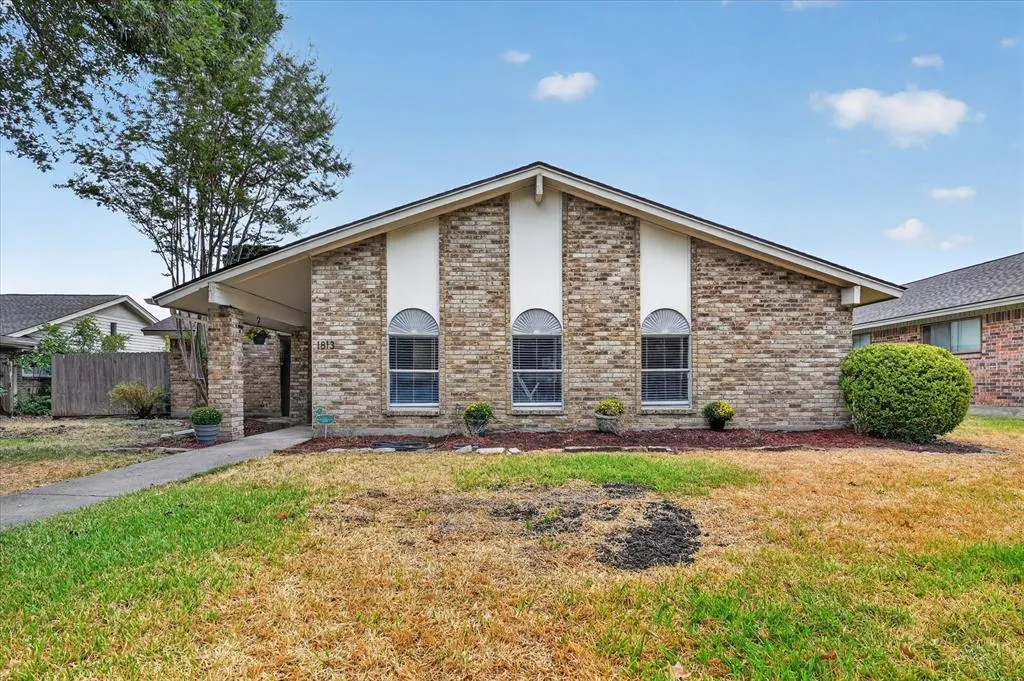 1813 Tulane Drive