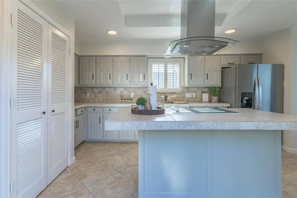1011 Wimbledon Lane