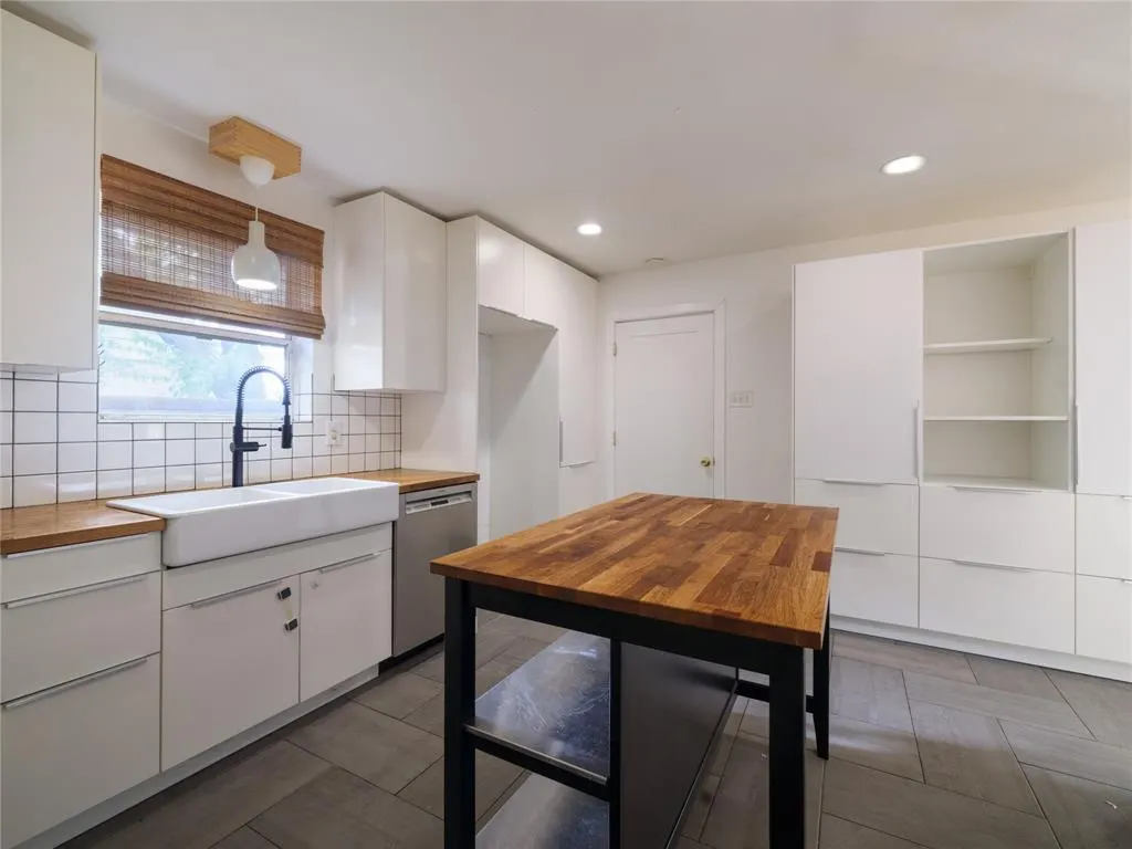 427 Rorary Drive