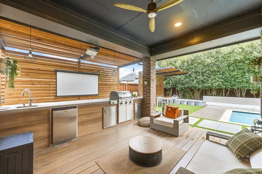 787 Benalla Drive