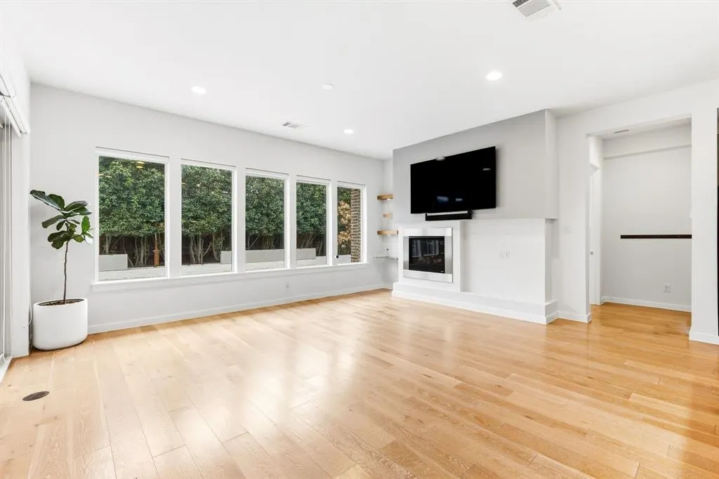 787 Benalla Drive