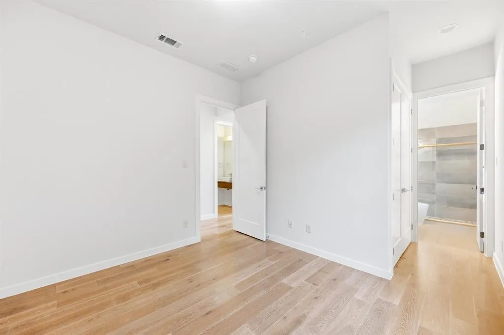 787 Benalla Drive