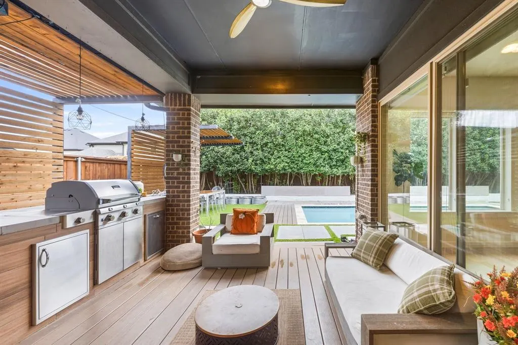 787 Benalla Drive