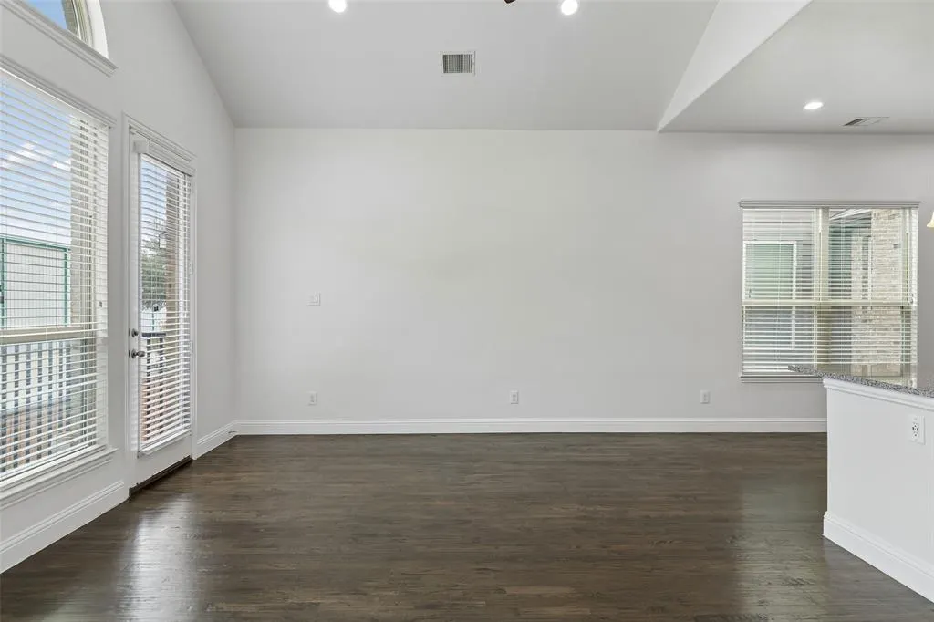 833 Rohan Drive