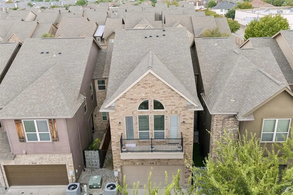 833 Rohan Drive