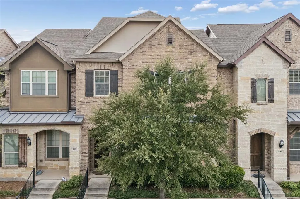 833 Rohan Drive