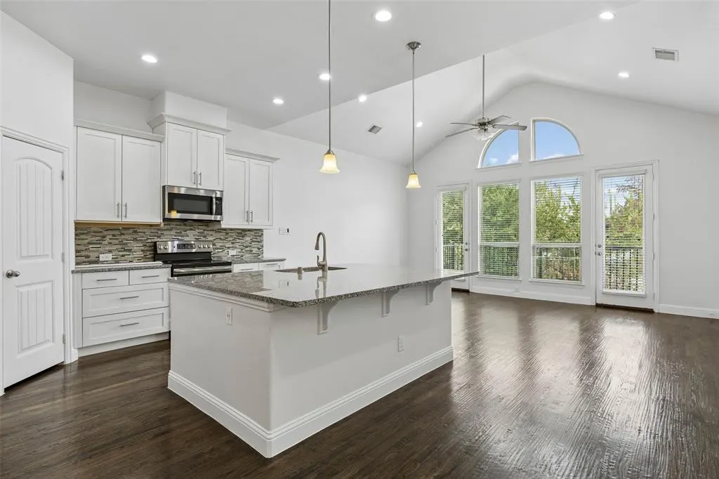 833 Rohan Drive