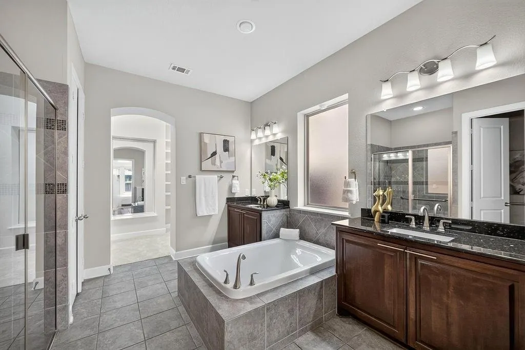 7840 Renderbrook Bend
