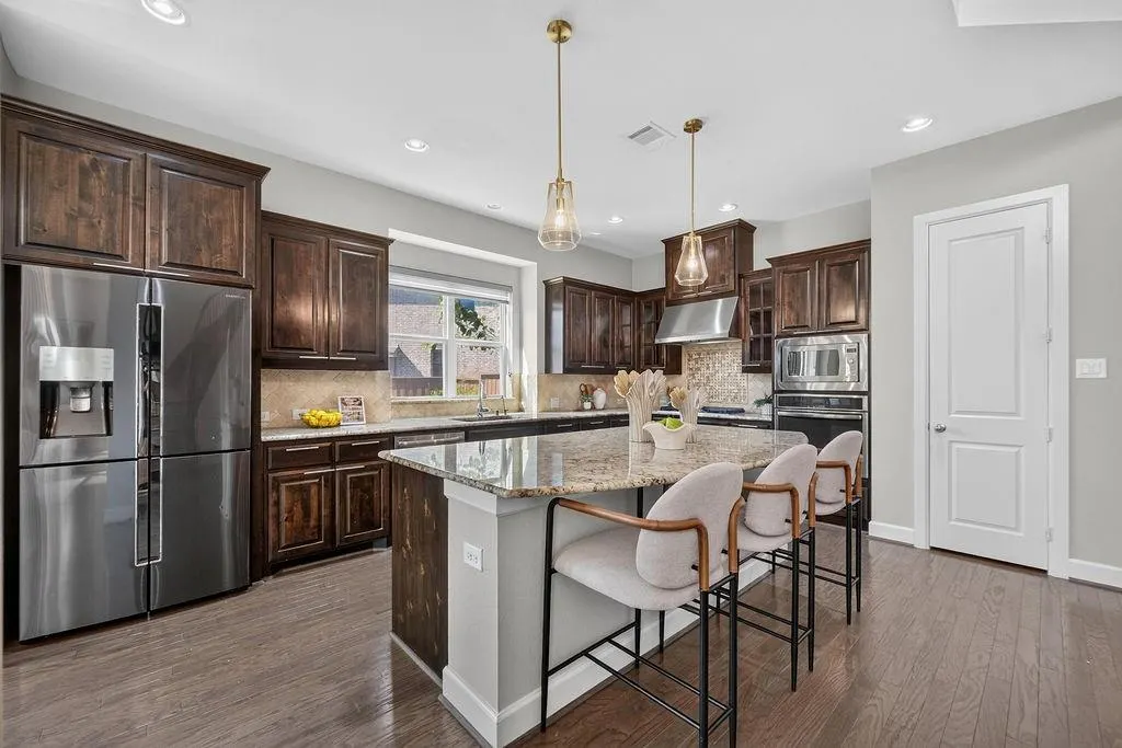 7840 Renderbrook Bend
