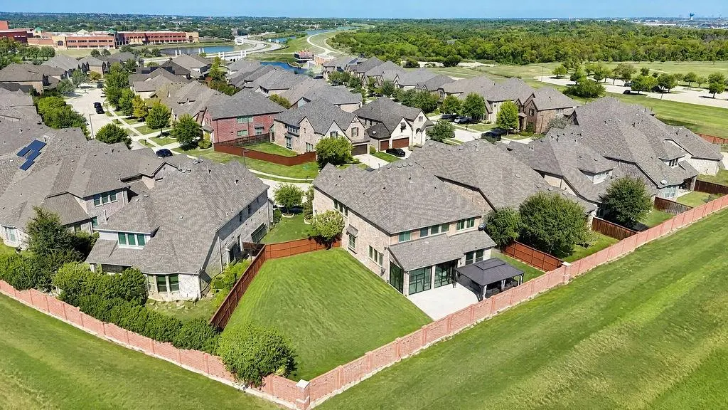 7840 Renderbrook Bend