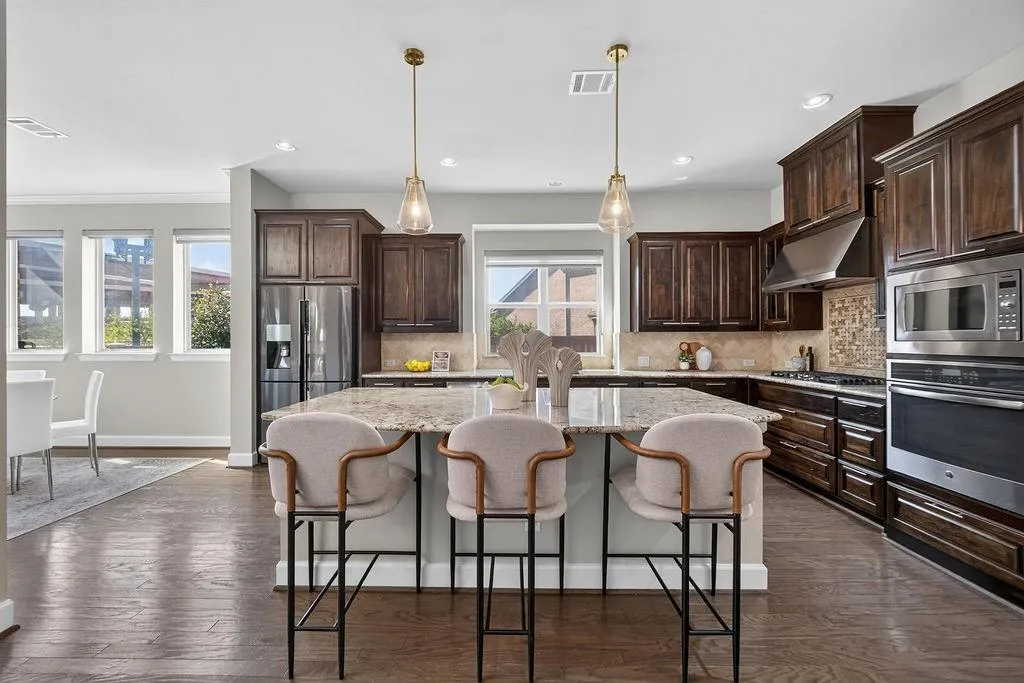 7840 Renderbrook Bend
