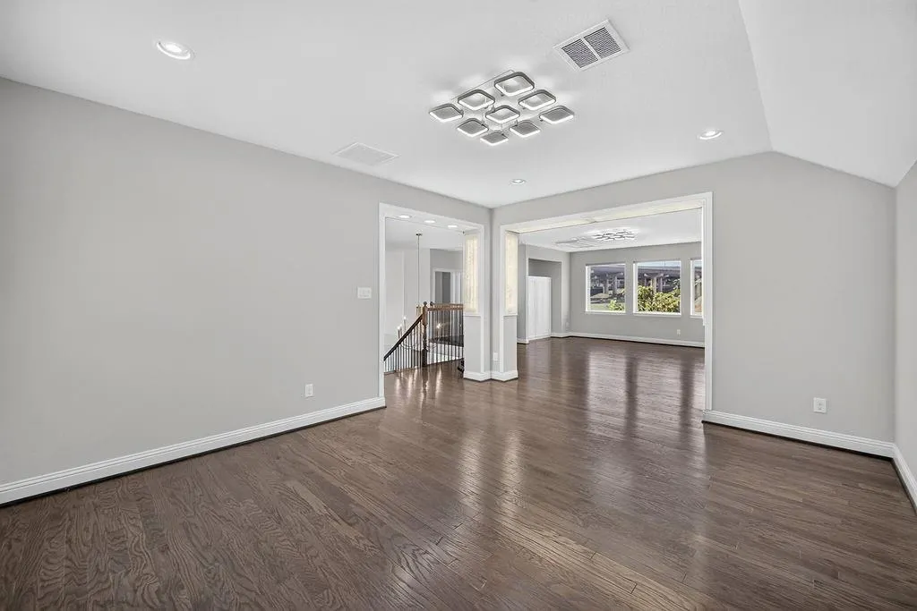 7840 Renderbrook Bend