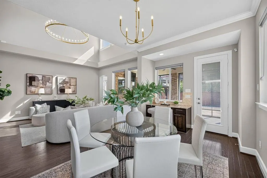 7840 Renderbrook Bend