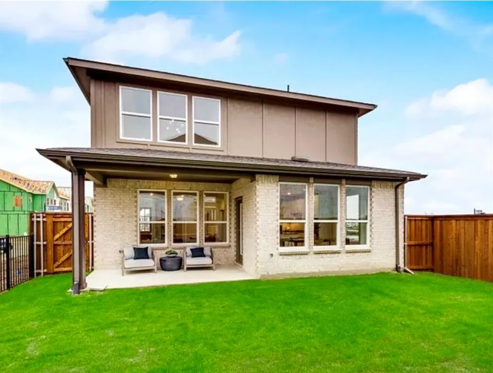 312 Rosemoor Place