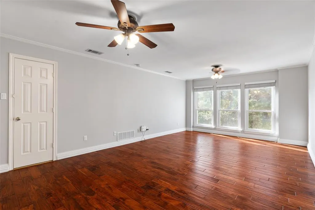 6901 April Way Circle