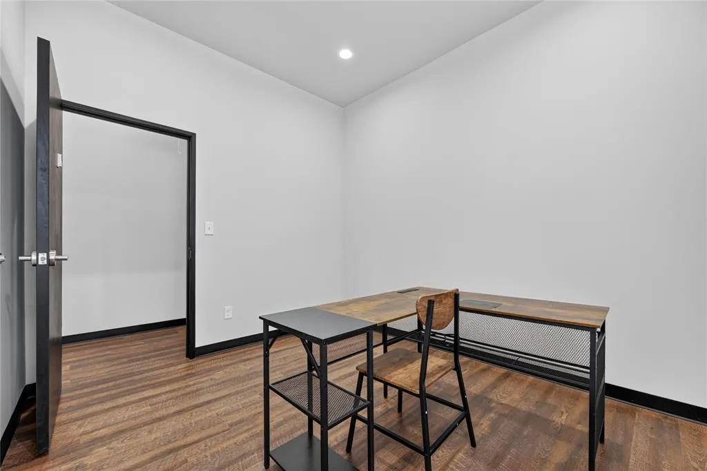 3600 Eldorado Parkway #3