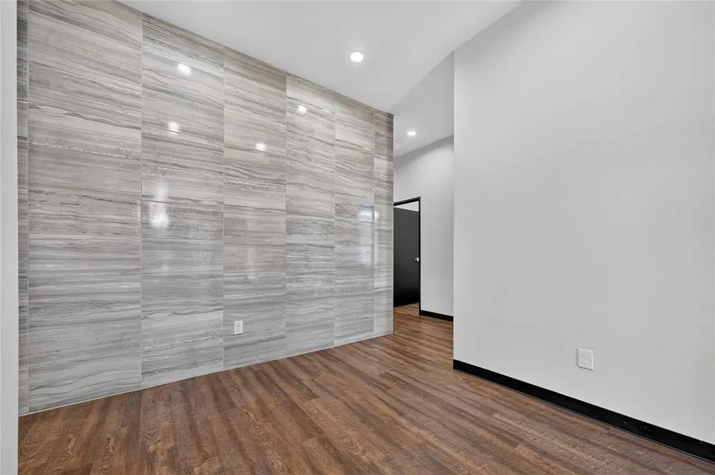 3600 Eldorado Parkway #3