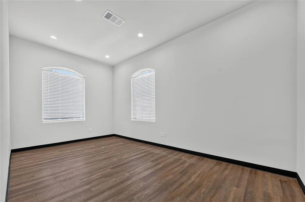 3600 Eldorado Parkway #3