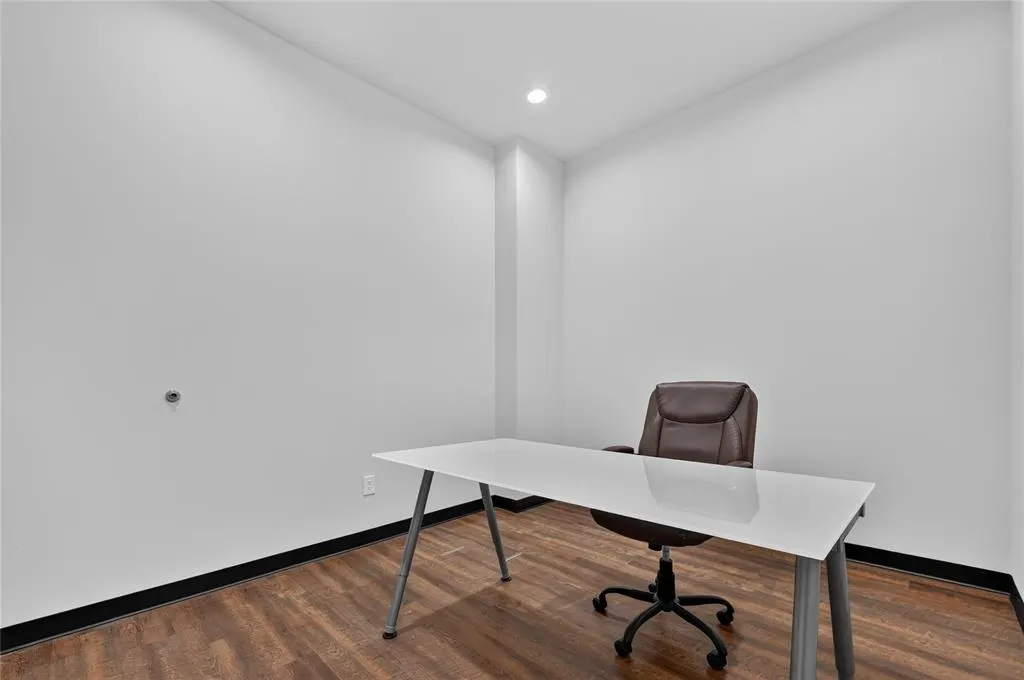 3600 Eldorado Parkway #3