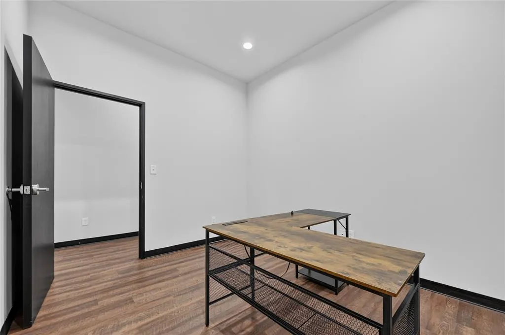 3600 Eldorado Parkway #3