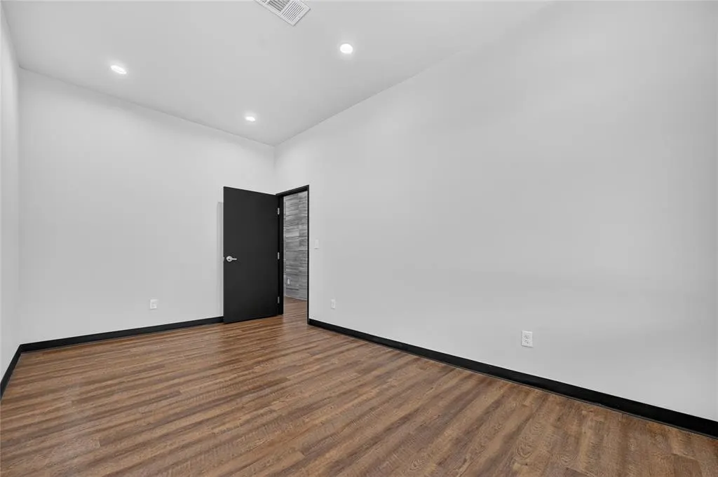 3600 Eldorado Parkway #3