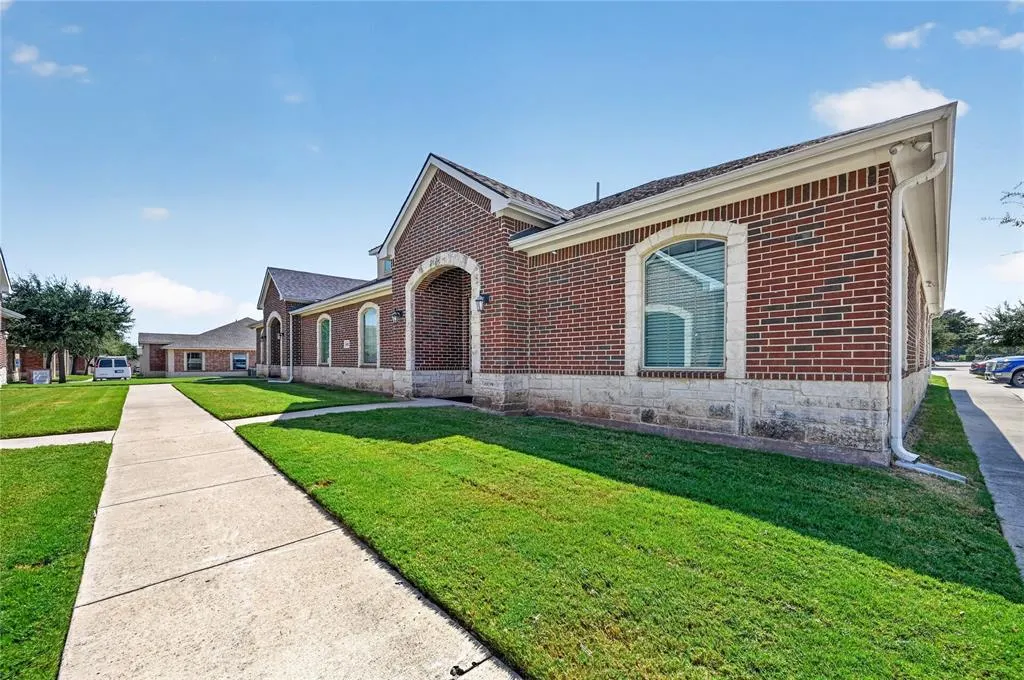 3600 Eldorado Parkway #3