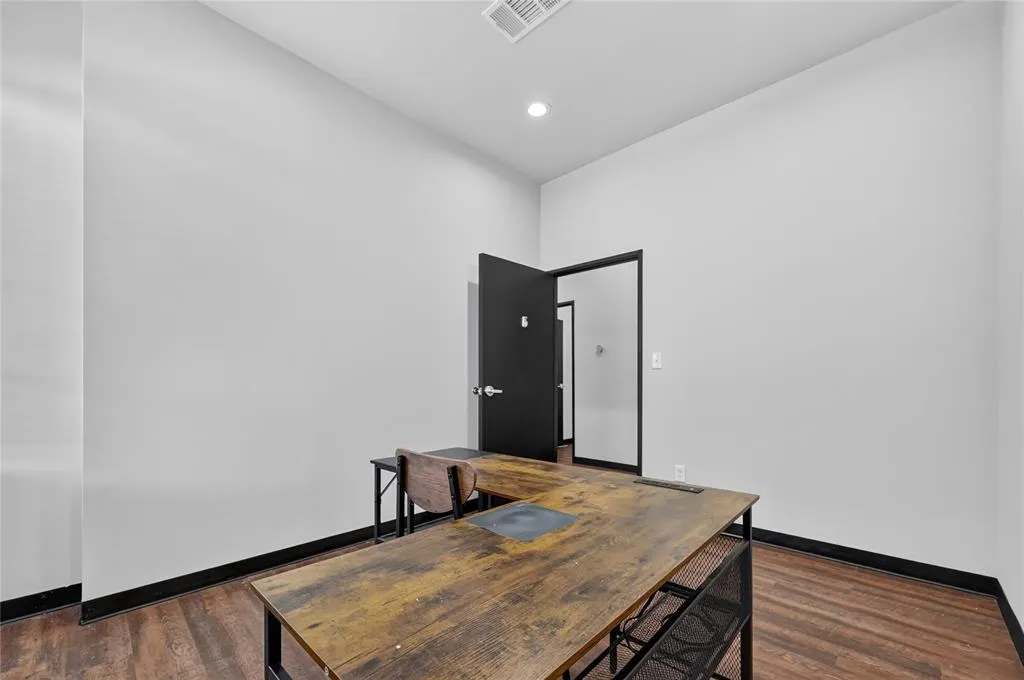 3600 Eldorado Parkway #3
