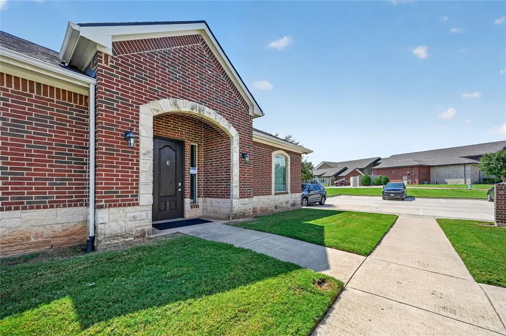 3600 Eldorado Parkway #3