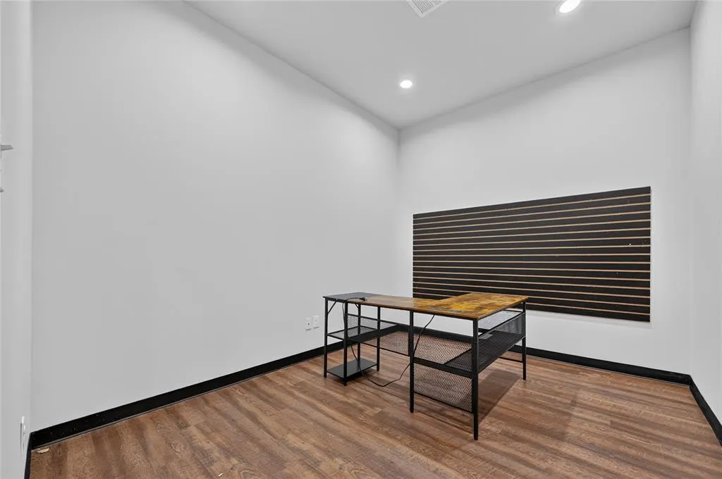 3600 Eldorado Parkway #3