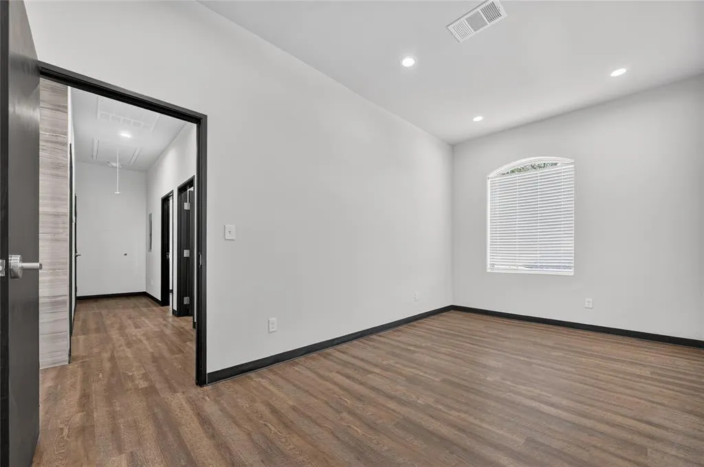 3600 Eldorado Parkway #3